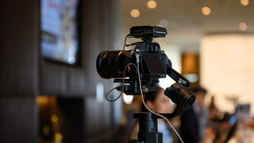 Gimbal or Tripod? How to Choose the Right Stabilizer for Video